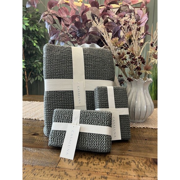 SET King Textured Waffle Coverlet + Two King Shams- Olive Green - Casaluna NEW - Picture 1 of 14